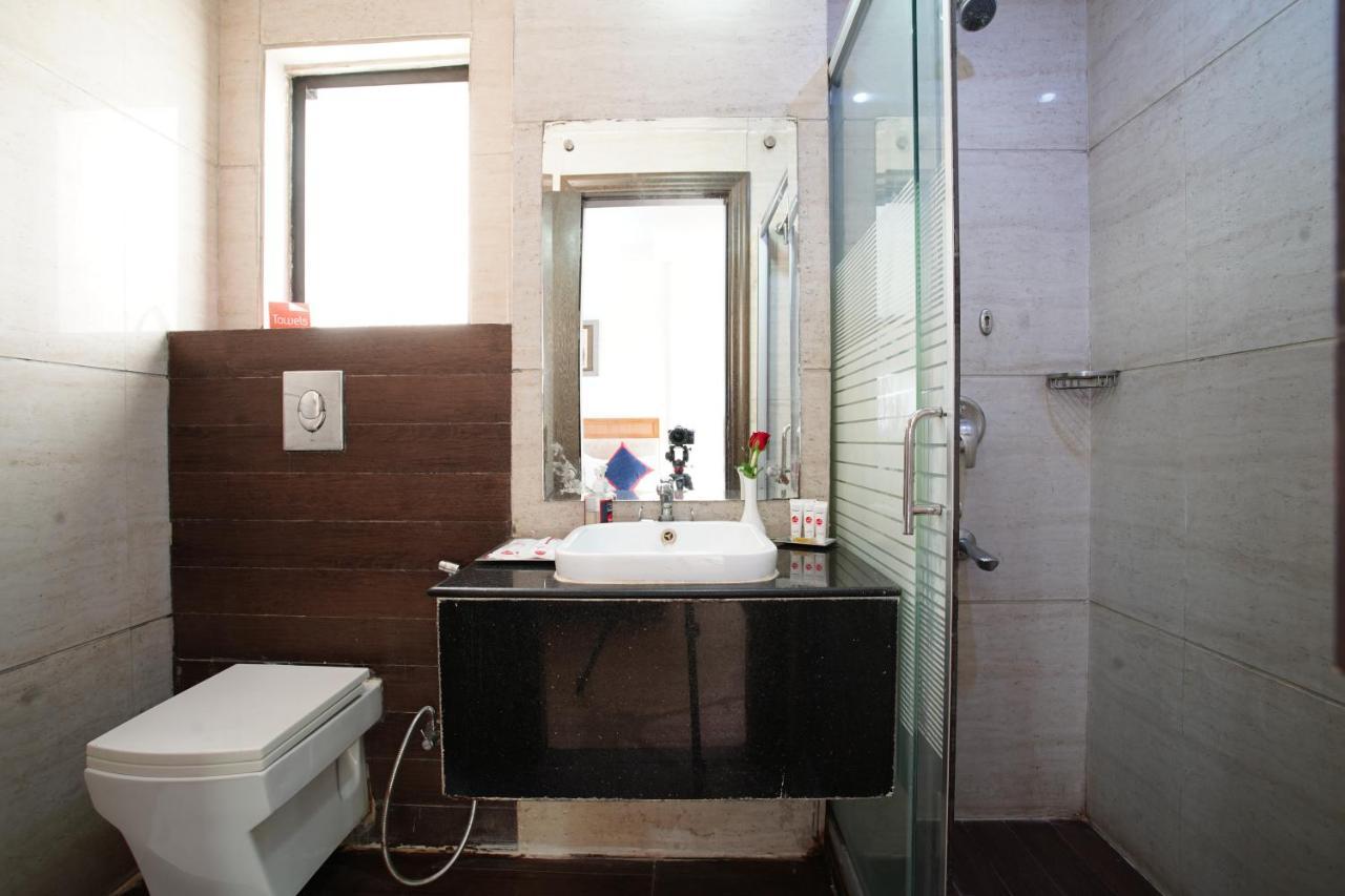 Zip By Spree Hotels Delhi Greater Kailash New Delhi Exterior photo
